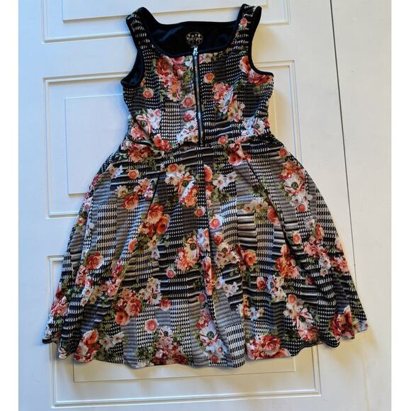 Pippa & Julie Other - Pippa and Julie Black Plaid Rose Floral Print Dress Big Girls Size 14